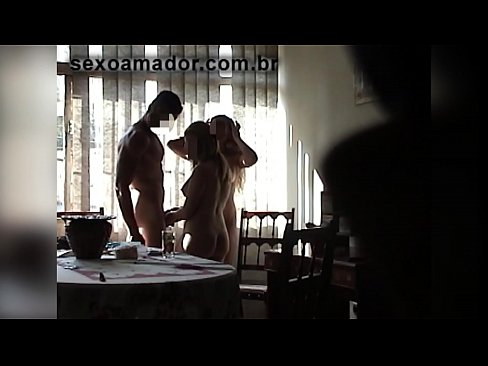 ❤️ Babaturan séks ngajak saurang lalaki raksasa sareng tiluan sareng anjeunna ❤❌ Video anal di urang ☑